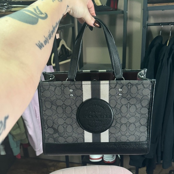 Elegant Black and Gray Women's Tote Bag - Picture 1 of 5